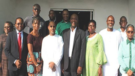Rev’ Sunday Folayan (6th r) flanked by serving and newly elected members of the Executive Board of Directors of NIRA after the elections held over the weekend.